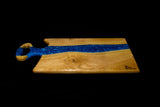 Eikenhouten borrelplank blauw met houten handvat (Epoxy coating)